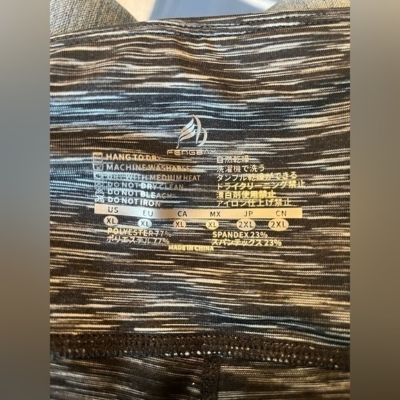 Fengbay women’s yoga pants, size XL - Picture 4 of 4